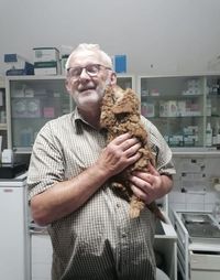 Alfred mit Tierarzt Alfred